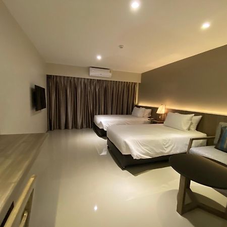 The Madera Lodge Pattaya Jomtien Beach Exterior photo